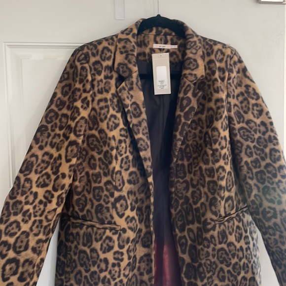 Animal Print winter coat NWT - Picture 2 of 5